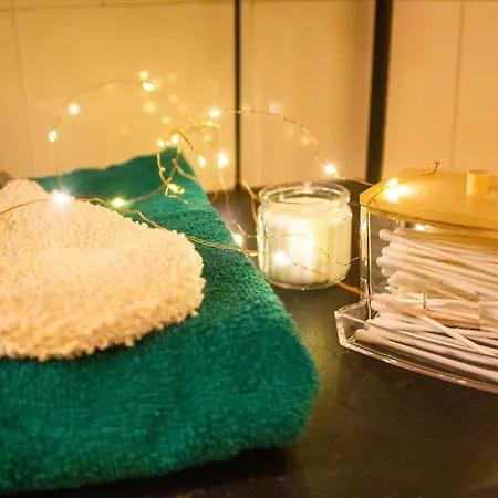 Poppy Vicino Fiera Di 3* Bolonha