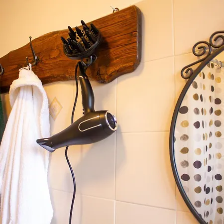 Poppy Vicino Fiera Di ベッド・アンド・ブレックファスト 3*